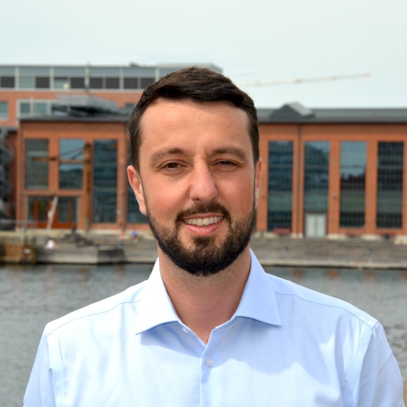 Profile photo of Ivan Perlesi